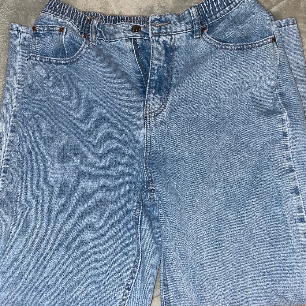 Forever 21 Flexible Waistband Straight-Fit Jeans